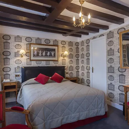 Hotell Grand De L'univers Saint-germain