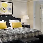 Grand De L'univers Saint-germain 3* باريس