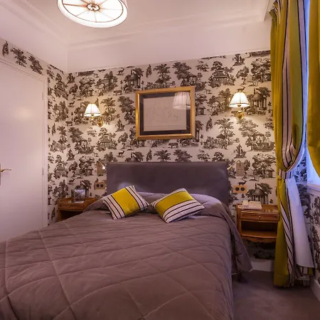 Grand De L'univers Saint-germain Otel