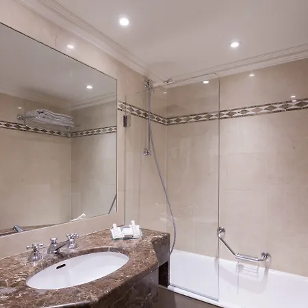 Szálloda Grand De L'univers Saint-germain