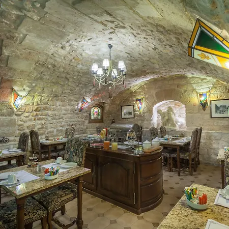 Grand De L'univers Saint-germain Hotel