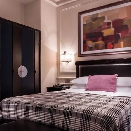Grand De L'univers Saint-germain Hotel