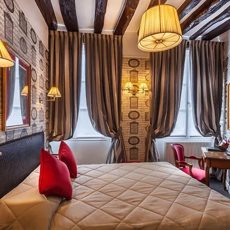 Grand De L'univers Saint-germain Hotel 3*