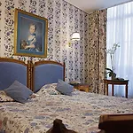 Grand De L'univers Saint-germain Hotell 3*