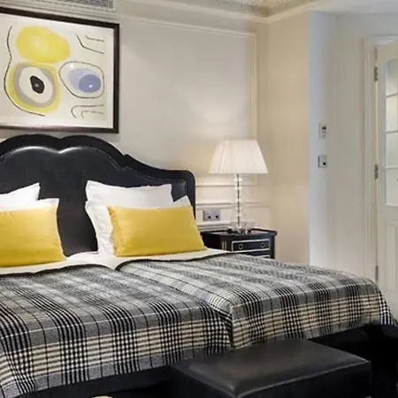 Grand De L'univers Saint-germain 3* פריז