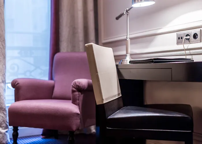 Grand De L'univers Saint-germain 3* Paris